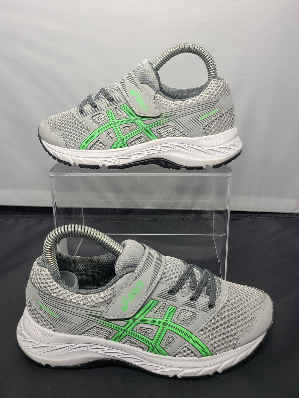 Asics GEL-Contend 5 Gray / Green Runners - Nwot kids size 13k/13C